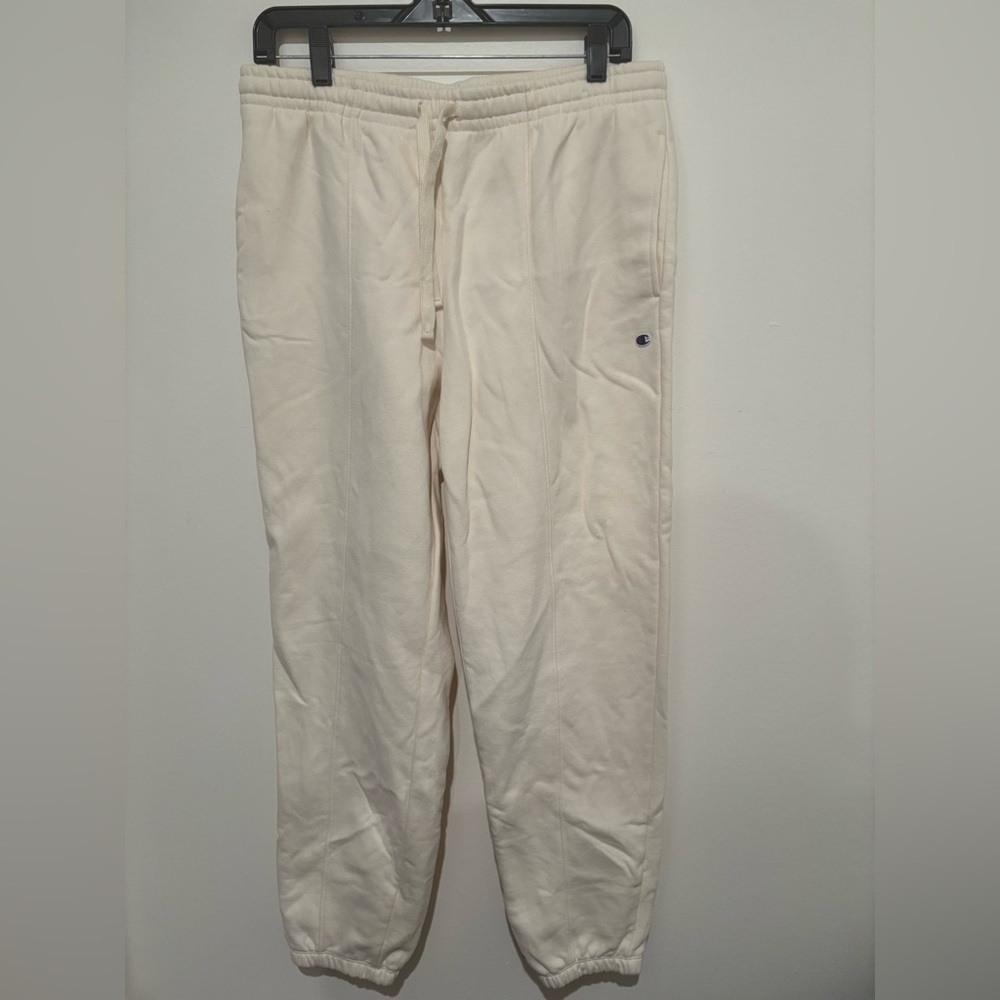 Champion Cream Sweatpants for Ultimate Comfort